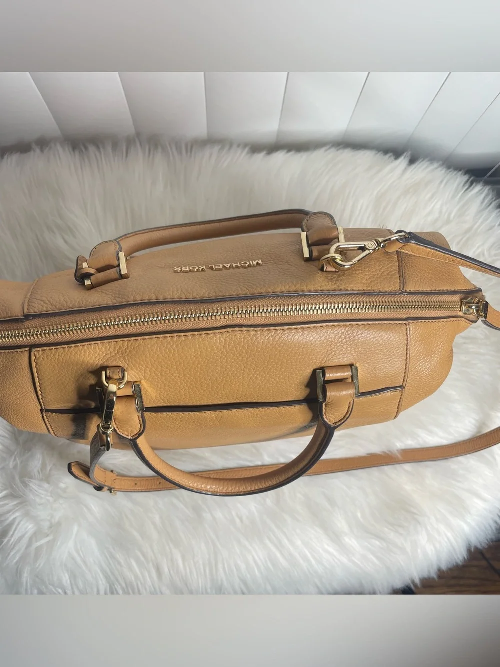 MICHAEL Michael Kors Riley Pebbled Leather Satchel